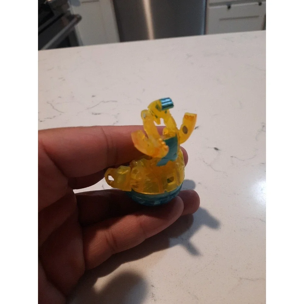 Lot Of 18 Bakugan Different